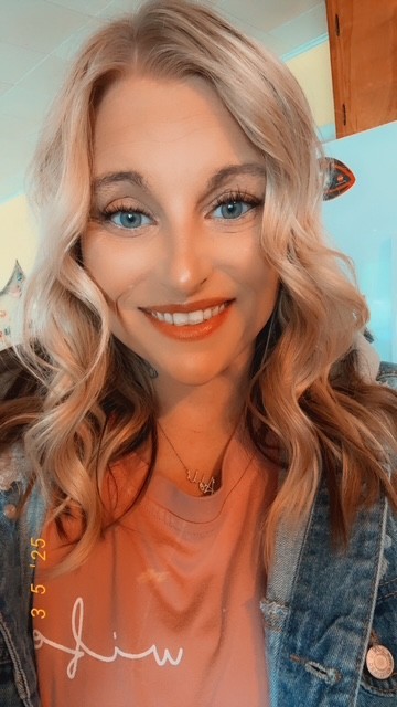 Ashli Fanning Photo